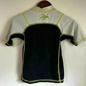 Patagonia Boys Rash Guard Swim Shirt Short Sleeve Gray Black Fish Logo Size M 10